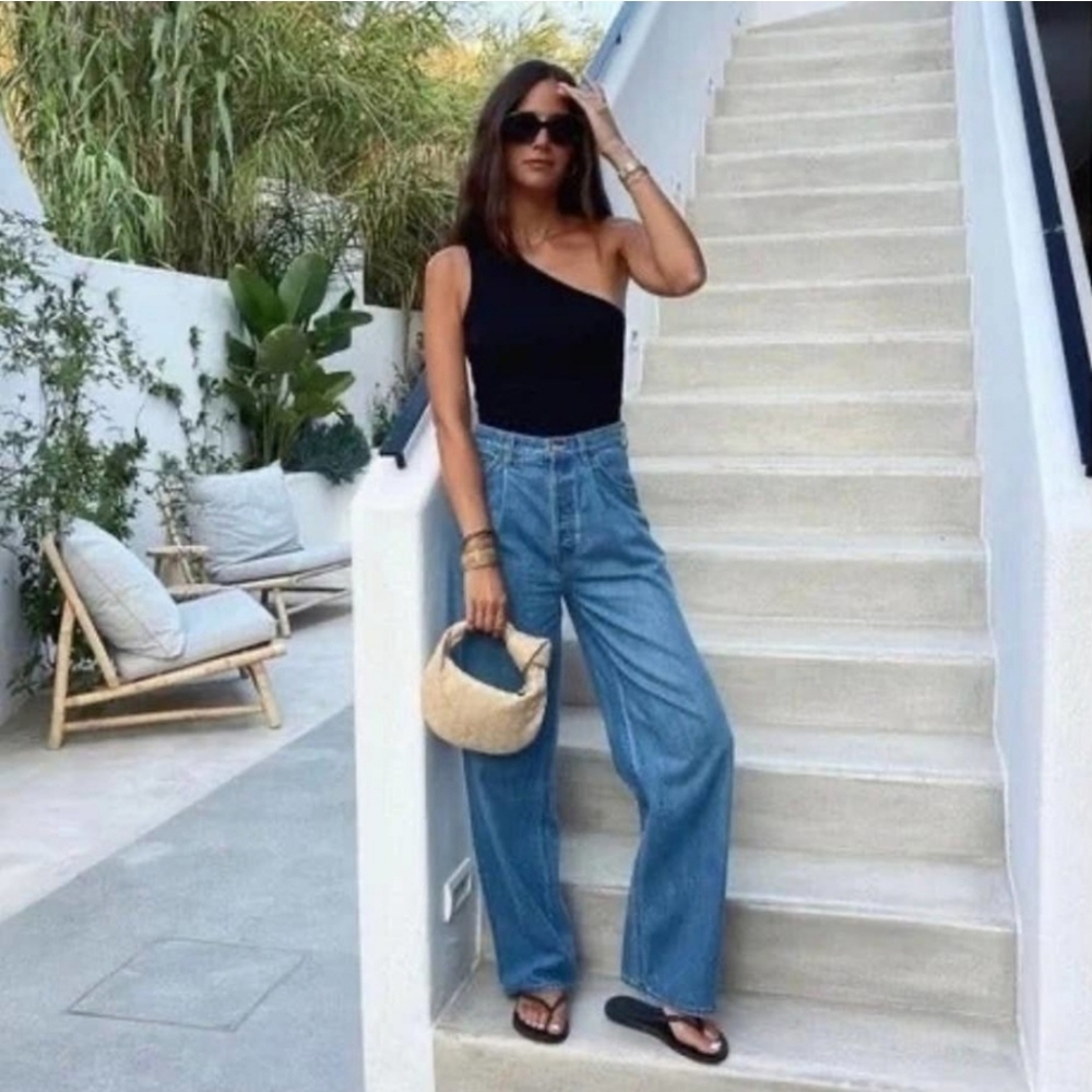 MOTHER SNACKS Jeans | Size 27 | Pleated Fun Dip Ankle- Delicious Memories Wash